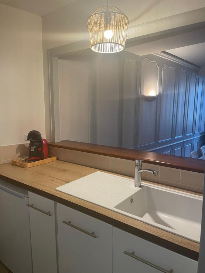 « Au Coeur De Dole » Apartment ภายนอก รูปภาพ